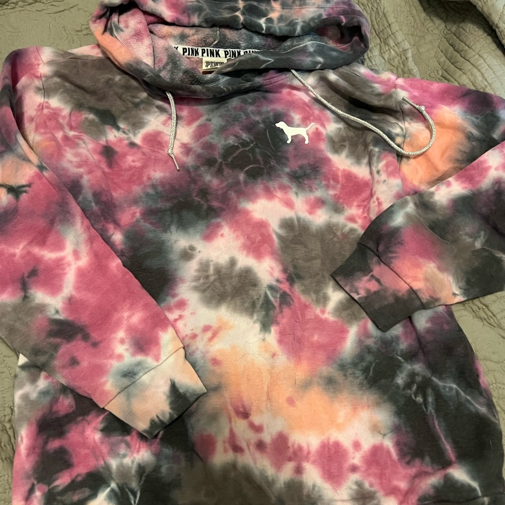 VS tiedie hoodie